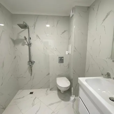 Lilia Apartments Voyage, Kavatsi *